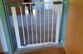 Schutzgitter, absperrgitter  weiss Metall gebraucht