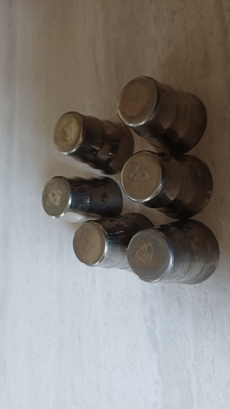 Tassen: Trinkbecher von  Spring  – Gebraucht aus Flawil von Pinkmalibu 9