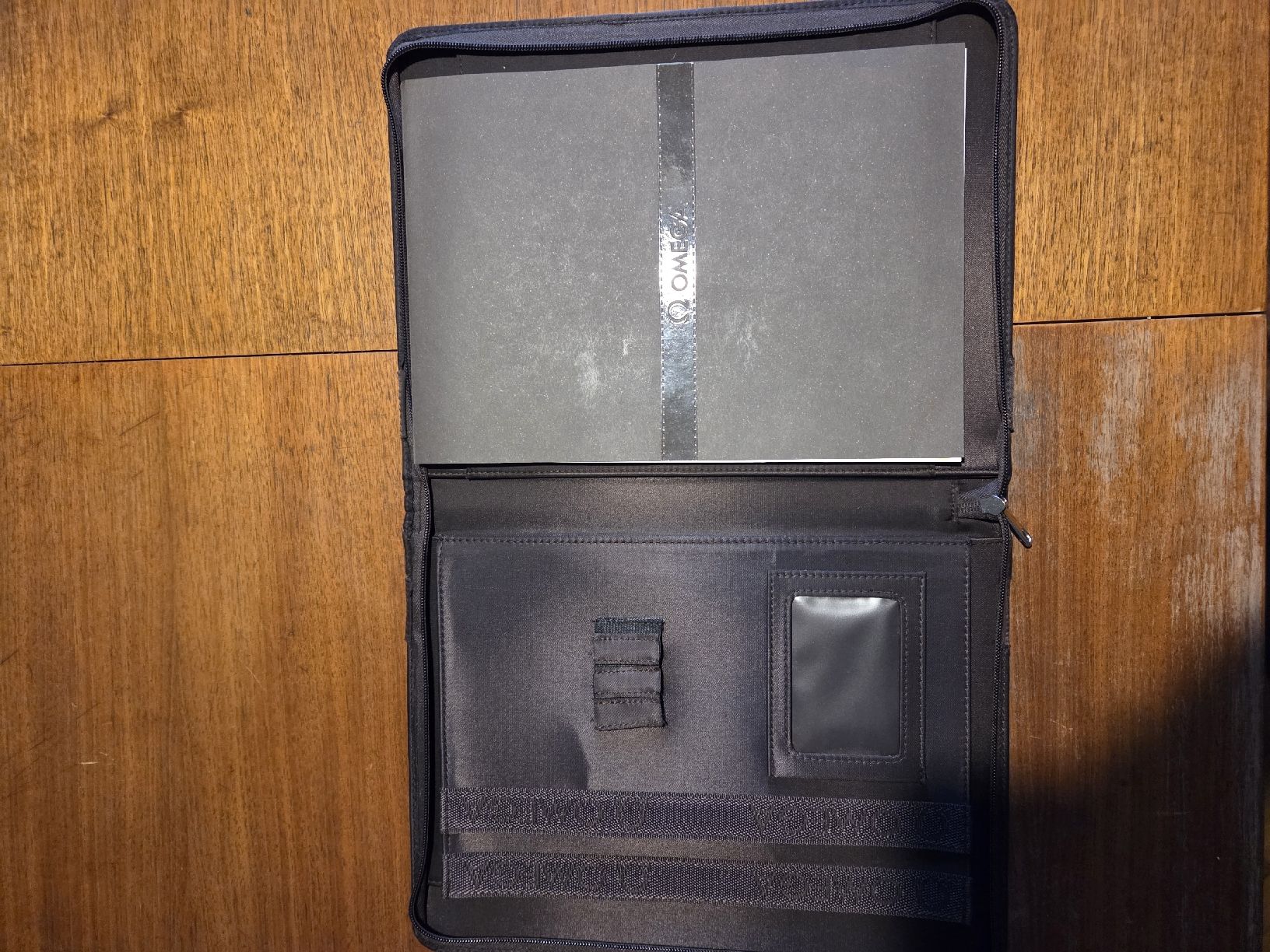 Valises & Sacs: porte document omega – D'occasion à Neuchatel par sckkj 1