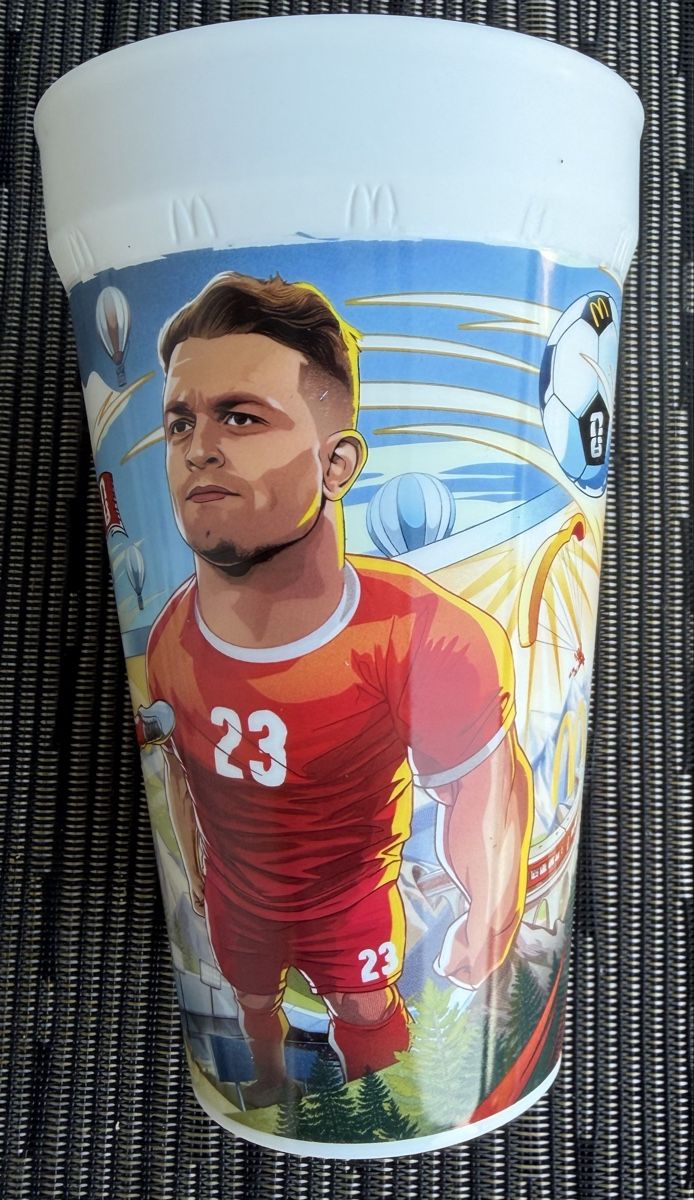 Contenitori & Simili: McDonald’s WM-Becher: Shaqiri – Nuovo (secondo la descrizione) da Emmenbrücke venduto da MZJackson 1