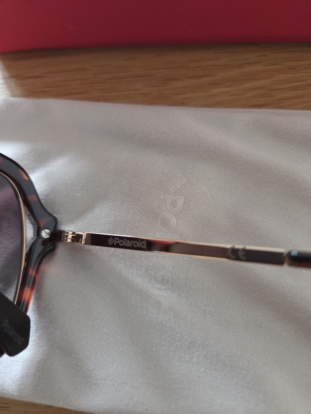 Polaroid Brillen & Gläser: Polaroid sunglasses women – Gebraucht aus Zug von Bibibo 4