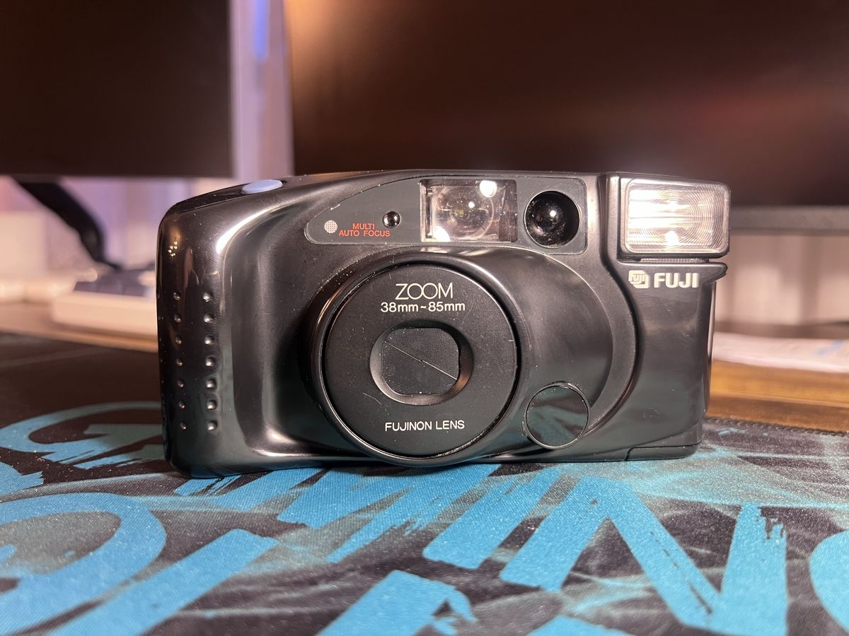 Fuji Kamera: FUJI DL-900 Zoom Kompaktkamera – Gebraucht aus Wädenswil von dai_2bcv 1