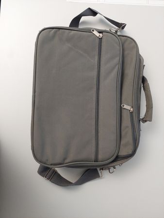 Graue Umhängetasche / Laptoptasche, Top Zustand, Grau