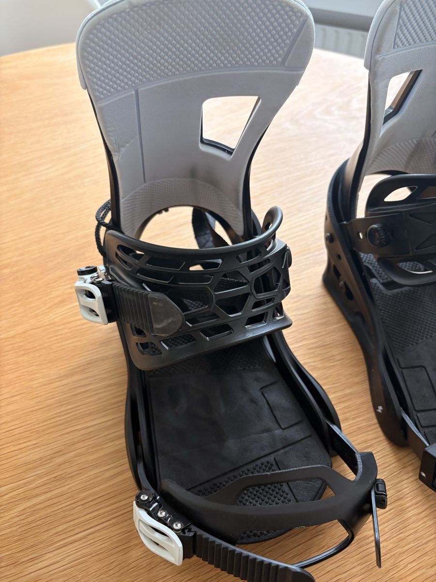 Burton Attacchi: Burton Freestyle Snowboard Bindung – Usato da Lyss venduto da Luuh 2