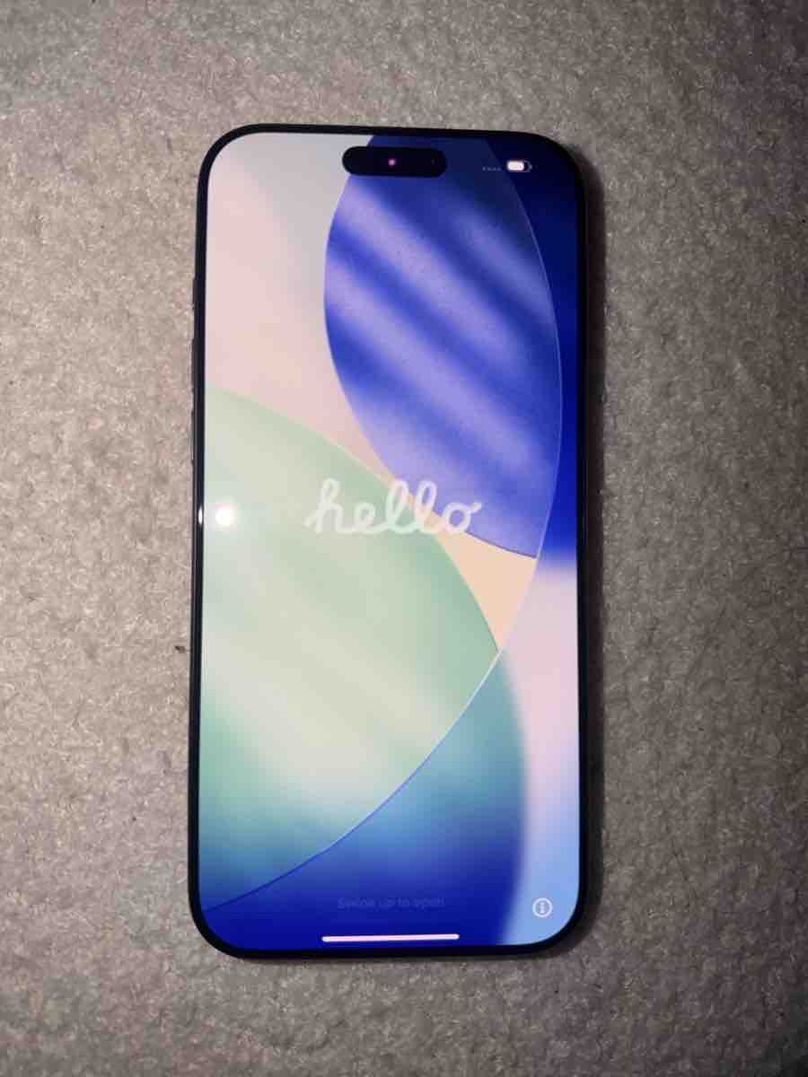 Apple Portables: iPhone 17 pro Max neuf 256 G – Neuf avec emballage d'origine à Lausanne par bou_vp6k 1