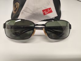 Ray-Ban RB3364 Polarized Sonnenbrille schwarz inkl. Etui
