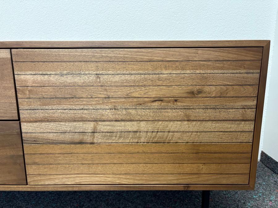 Cassettiere: Sideboard Massivholz – Nuovo (secondo la descrizione) da Hagendorn venduto da Wood-Dream 1