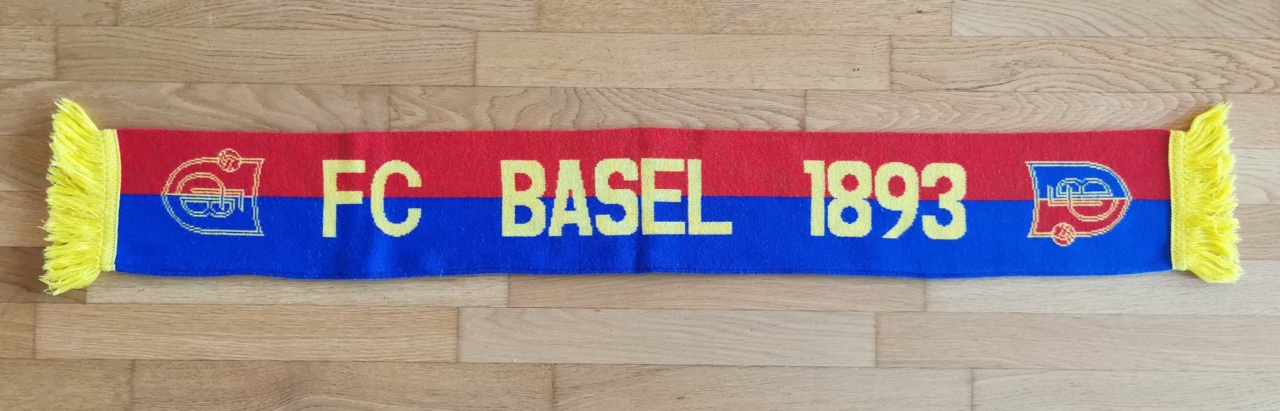 FC Basel Foulards, Tücher & Schals: Alter FC Basel Schal – Gebraucht aus Emmenbrücke von Herzog07