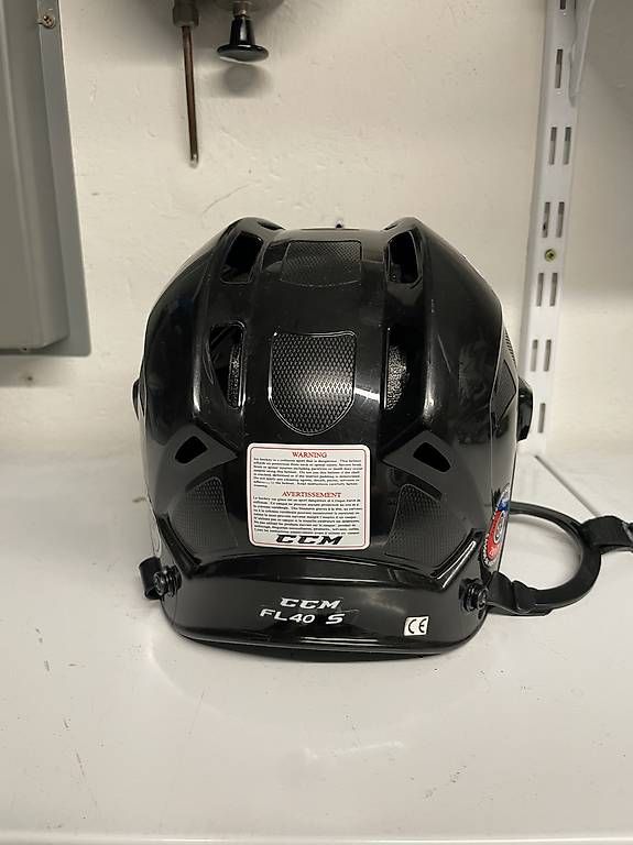 Ccm Caschi: CCM FL40 Grösse S – Usato da Kreuzlingen venduto da deGriGri 3
