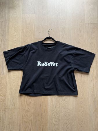 Trendiges T-Shirt mit Print in Schwarz