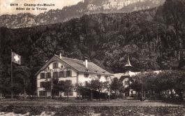 Champ-du-Moulin. Hôtel de la Truite