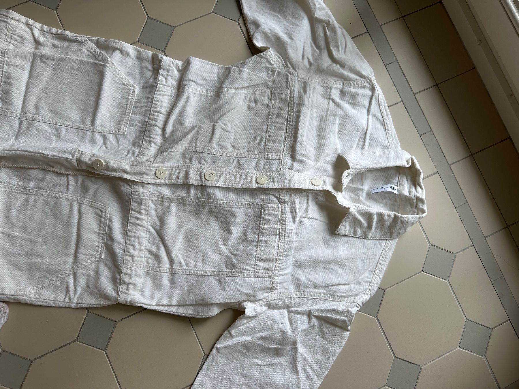 Tute: Zara Overall – Usato da Zürich venduto da aow_8p7m 2