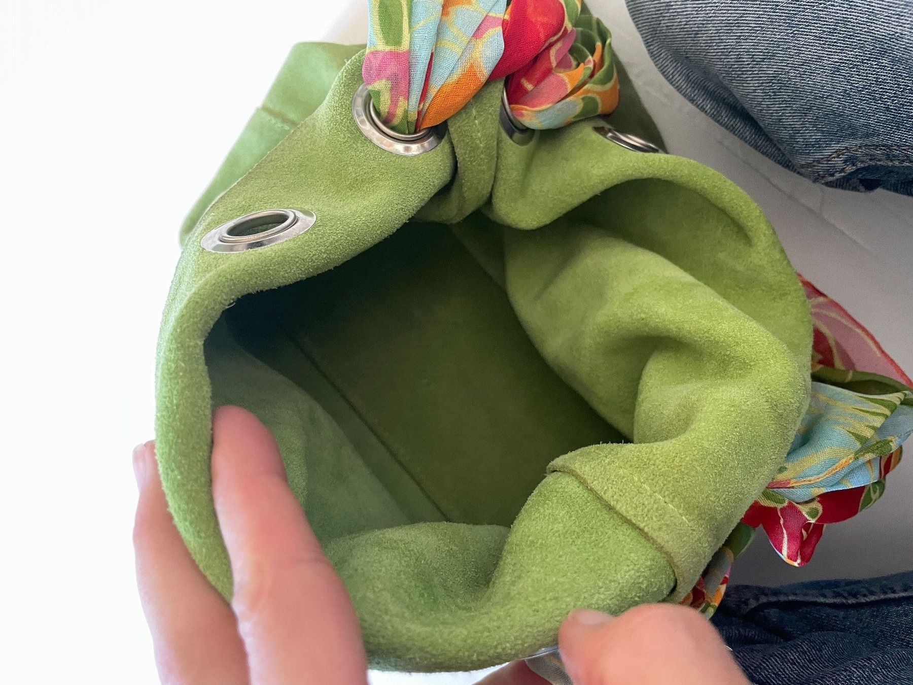 Coccinelle Borse da donna: Coccinelle sommerliche Handtasche hellgrün – Usato da Volketswil venduto da n_r_5gdf 6