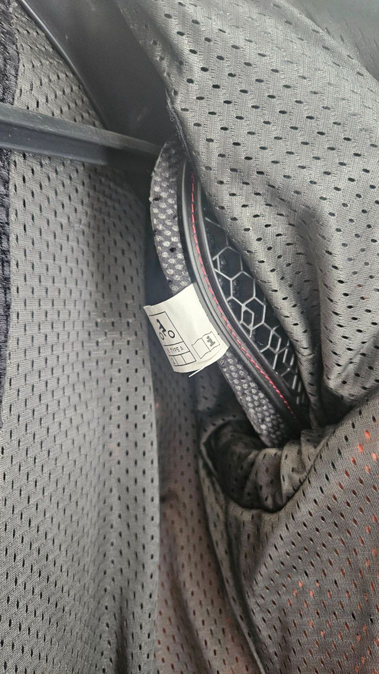 Dainese Giacche: DAINESE VESTE CUIR NEUVE T58 – Nuovo (secondo la descrizione) da Neyruz FR venduto da Sourimousse 6