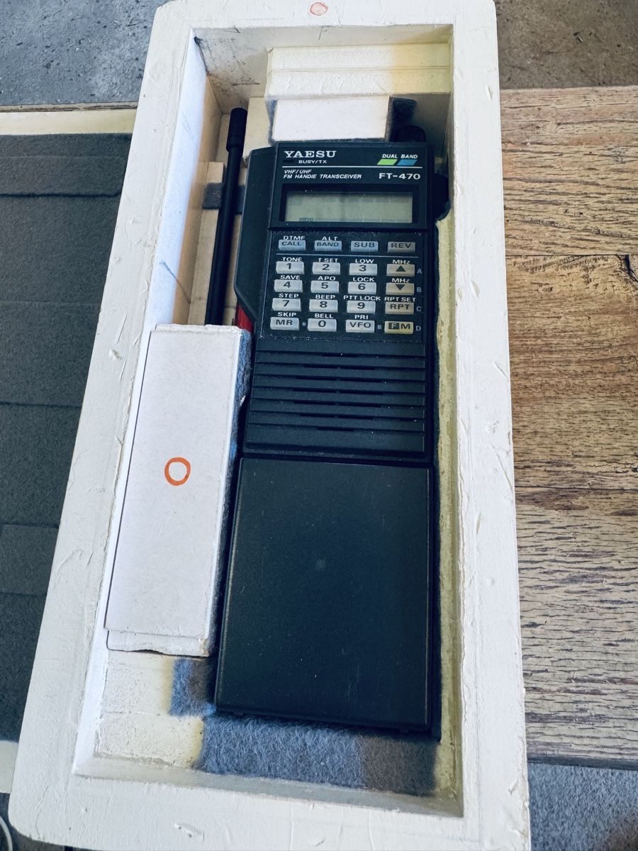 Yaesu Funktechnik: Yaesu FT-470 Hanfunkgerät – Gebraucht aus Sternenberg von Mcfraui