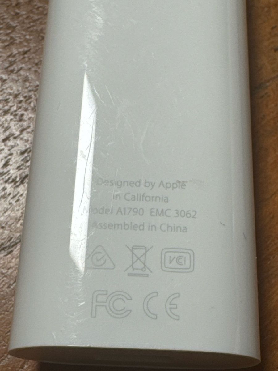 Apple Laufwerke & Adapter: Apple Thunderbolt 3 (USB‑C) auf Thunderbolt 2 Adapter A1790 – Gebraucht aus St. Gallen von hae_6rmh 3