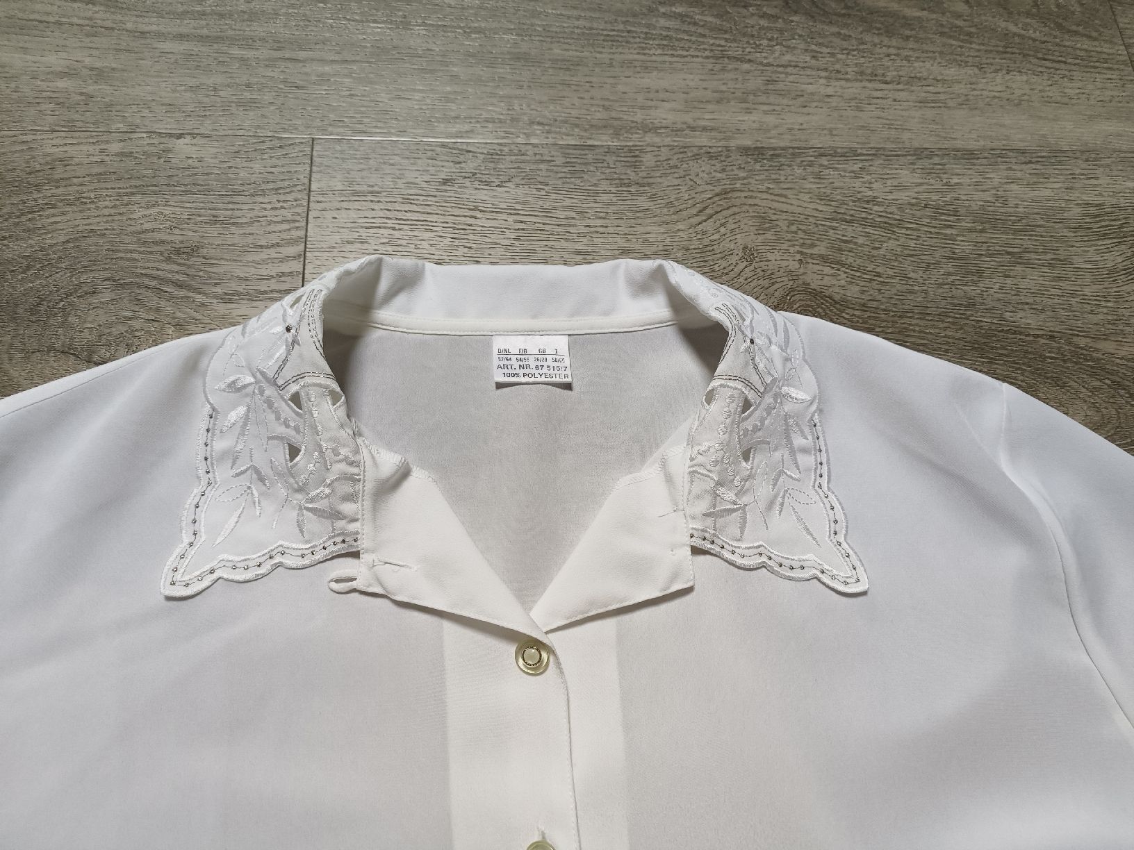 Camicette: Sehr elegante Bluse 52/54 – Usato da Bätterkinden venduto da Elefantenzoo 2