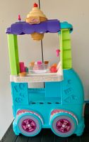 Play-Doh Grosser Eiswagen als Spielcenter.