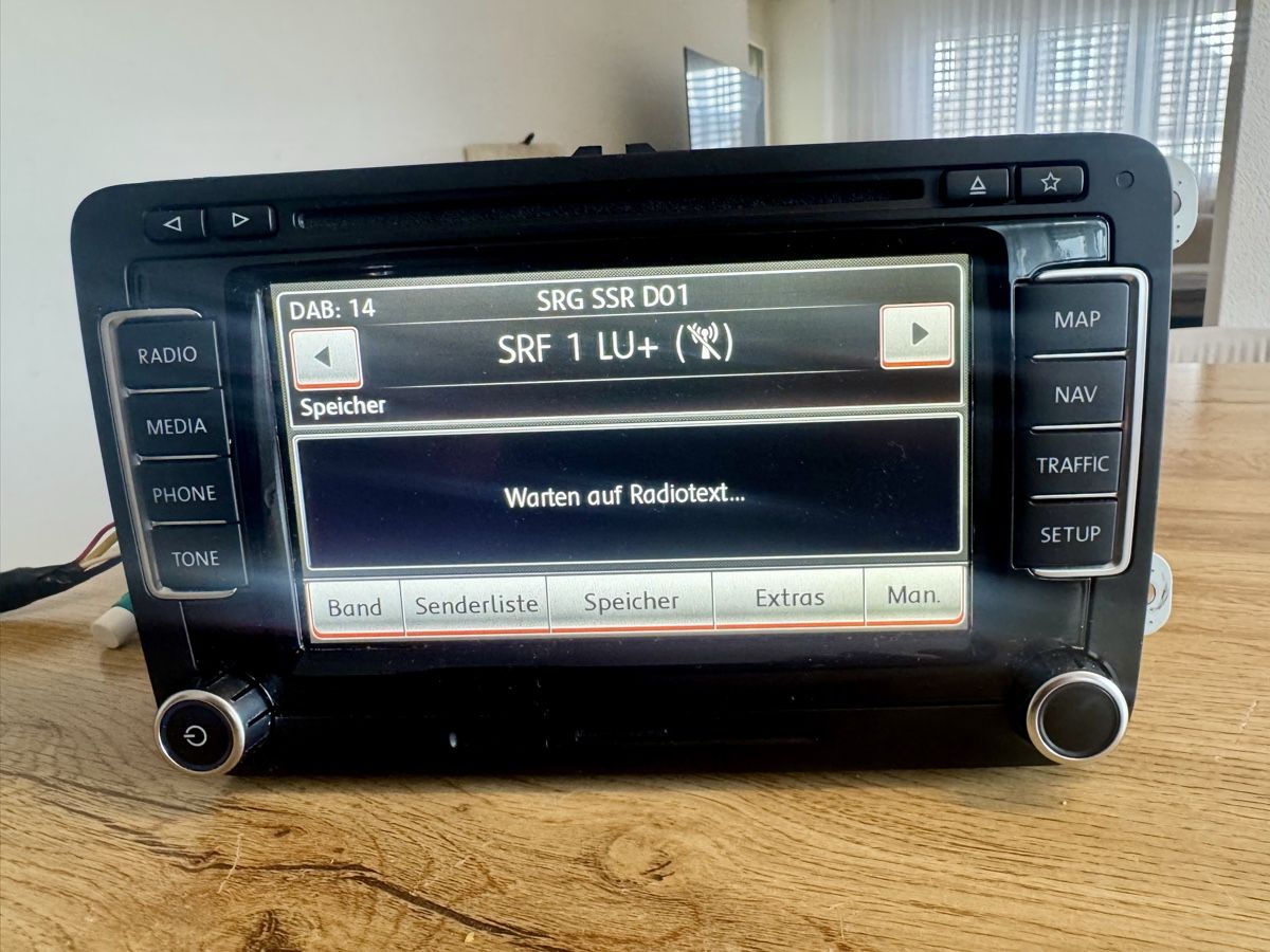 Navigatori: VW RNS 510 mit DAB – Usato da Dietikon venduto da Visipower 5