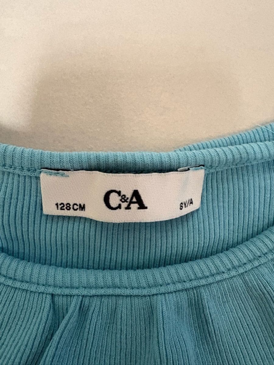 C&A Kleiderpakete & -sets: Langarmshirt C&A 128 – Gebraucht aus Oberwil-Lieli von mil_z56m 1