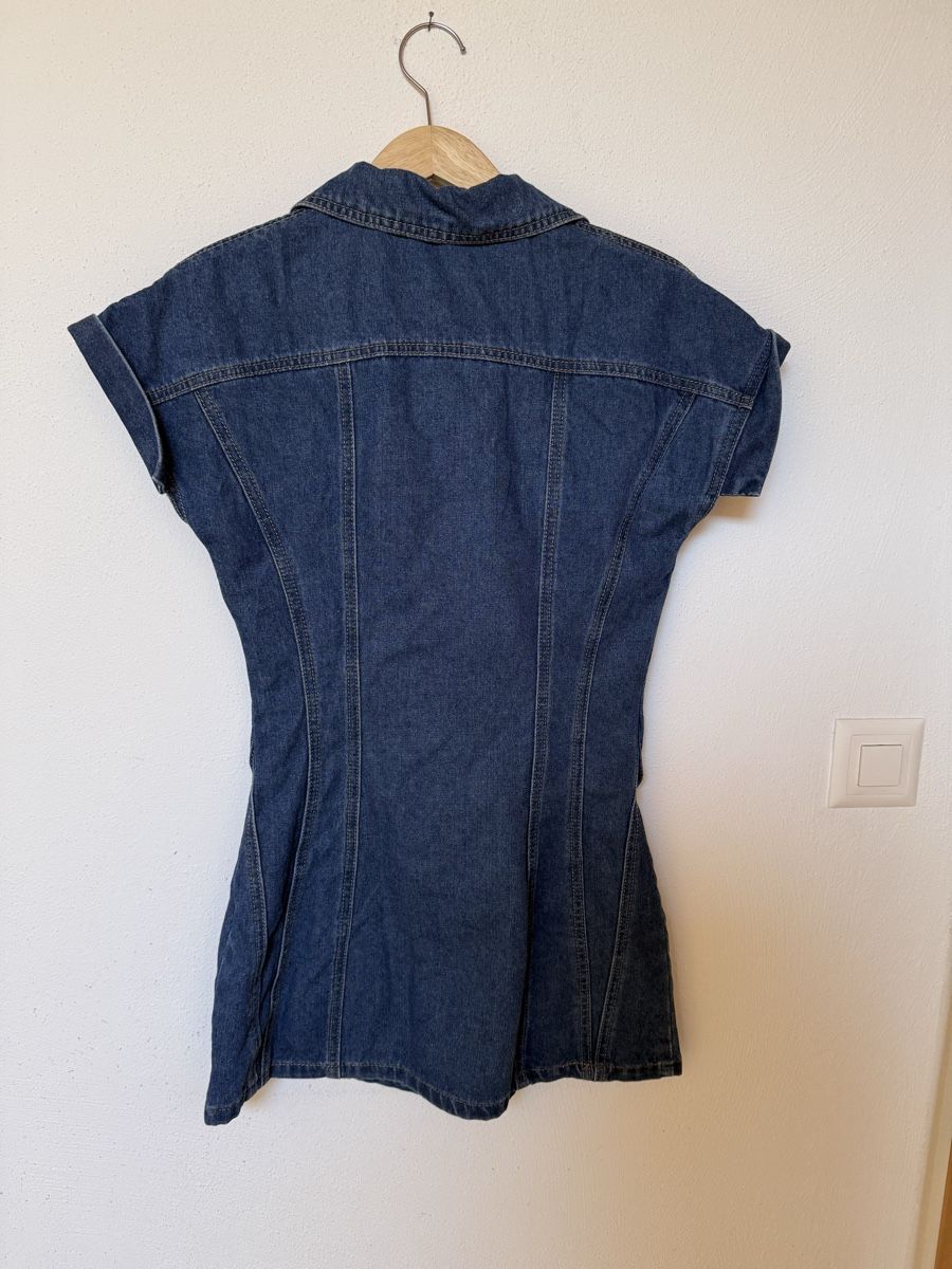 Robes: Jeans Minikleid – Neuf avec emballage d'origine à Sigriswil par ck56 1