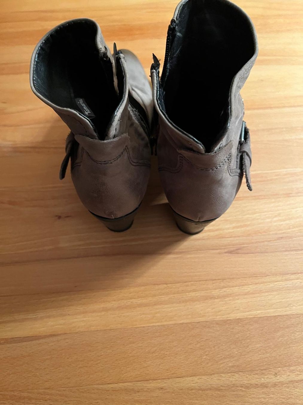Tamaris Scarpe da donna: Tamaris Stiefeletten Gr. 40 – Usato da Roggwil BE venduto da Konda 2
