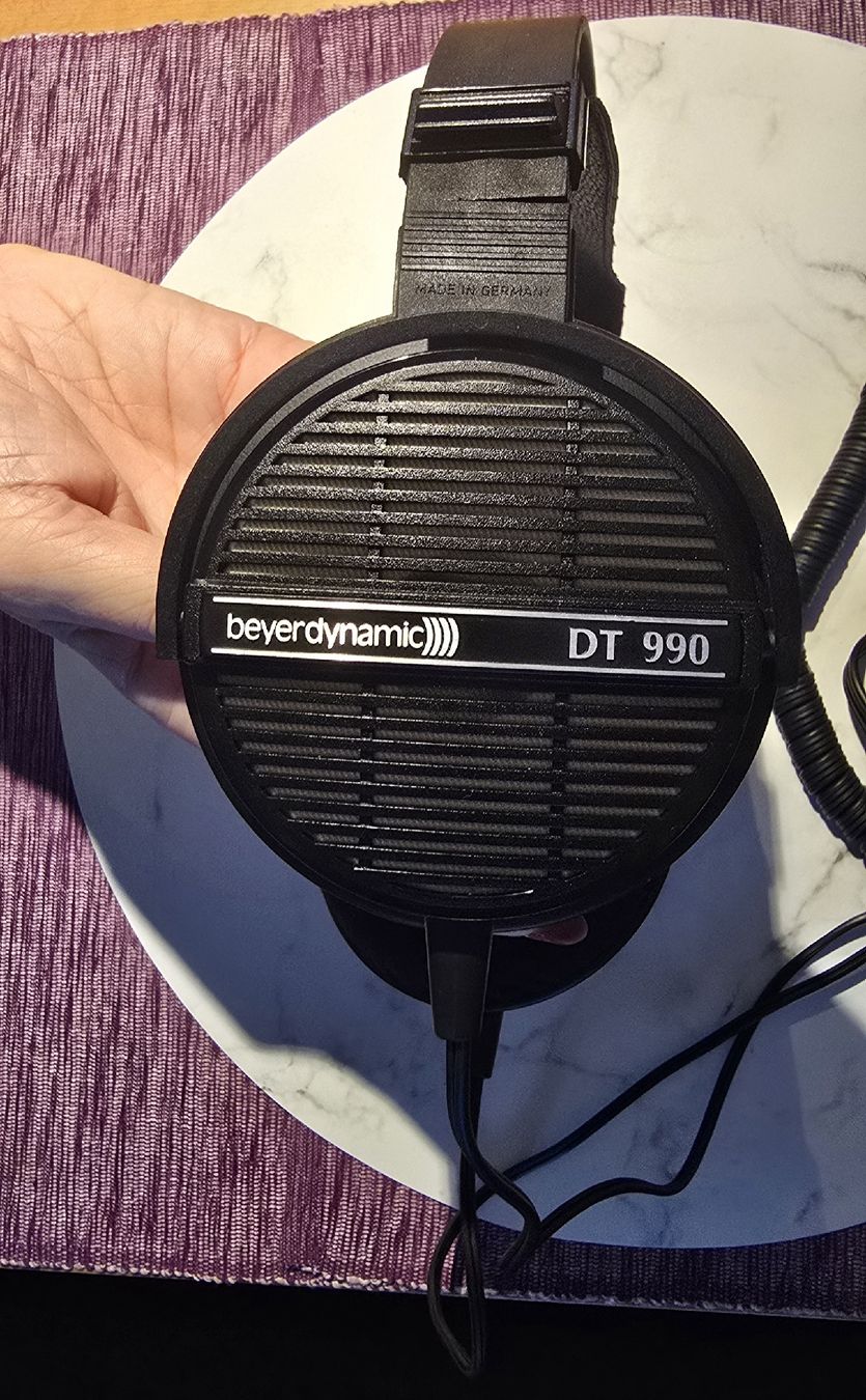 Beyerdynamic Cuffie: Beyerdynamic DT 990 – Usato da Lachen SZ venduto da Conway 3