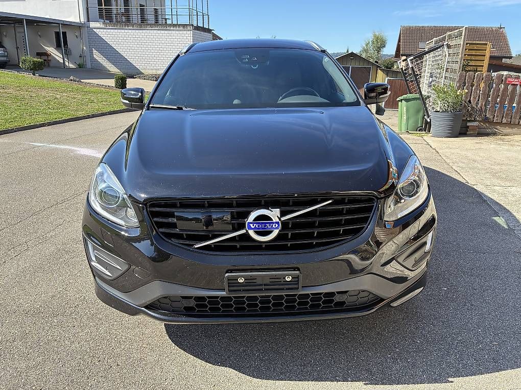 Autos: Volvo XC60 D4 AWD – D'occasion à Arch par benji14