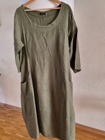 Robe ample vert olive en lin