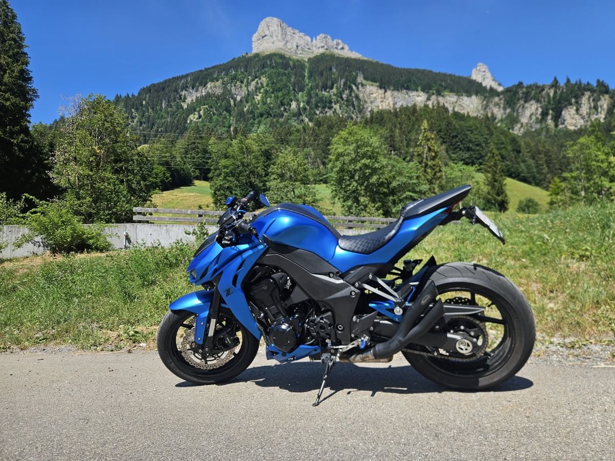 Kawasaki Strasse: Kawasaki Z1000 – Gebraucht aus Burg AG von Rl-2390 2