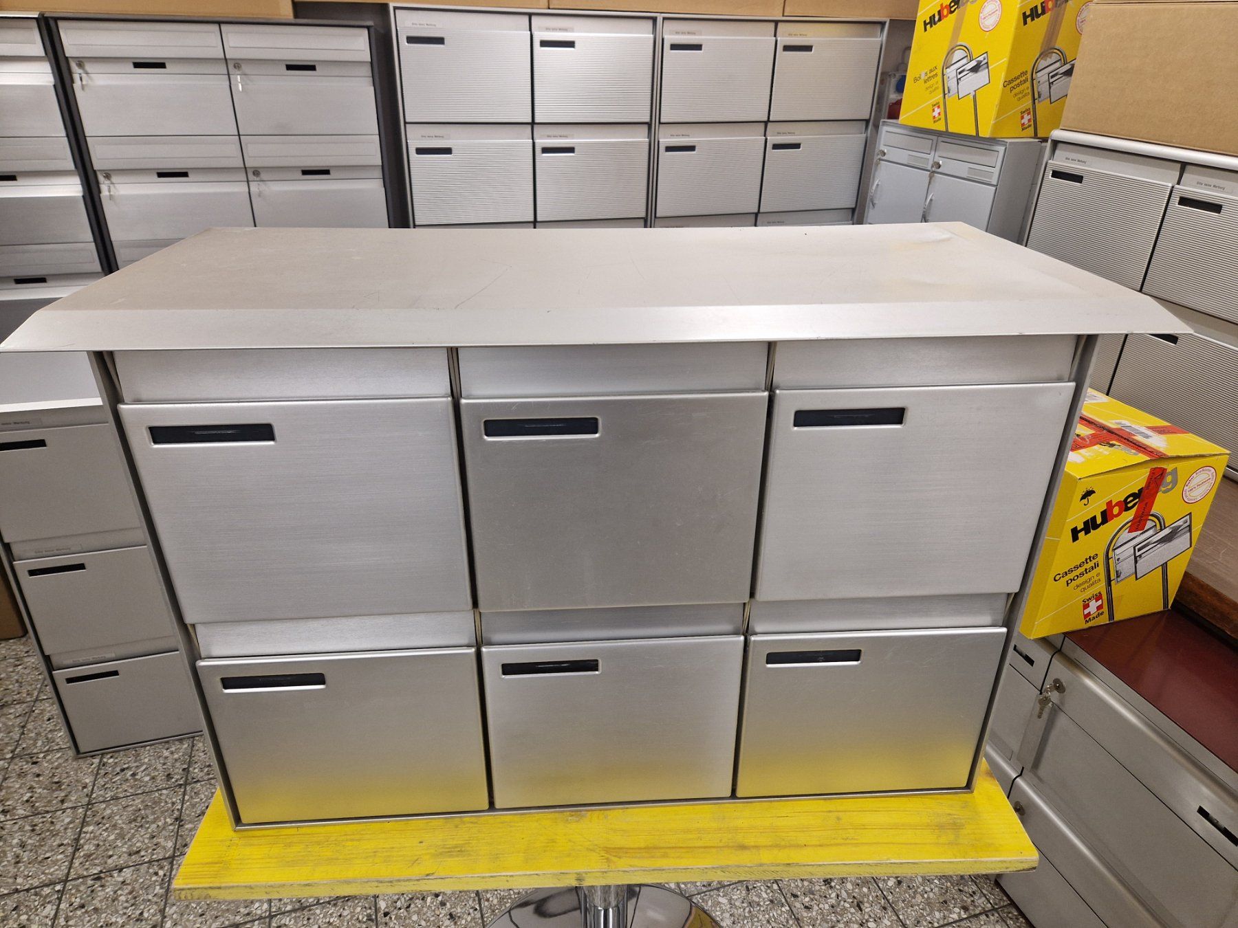 Altro per la casa: 6-er Briefkasten (Schweizer AG) – Usato da Wiler b.Utzenstorf venduto da bamaa-shop 1