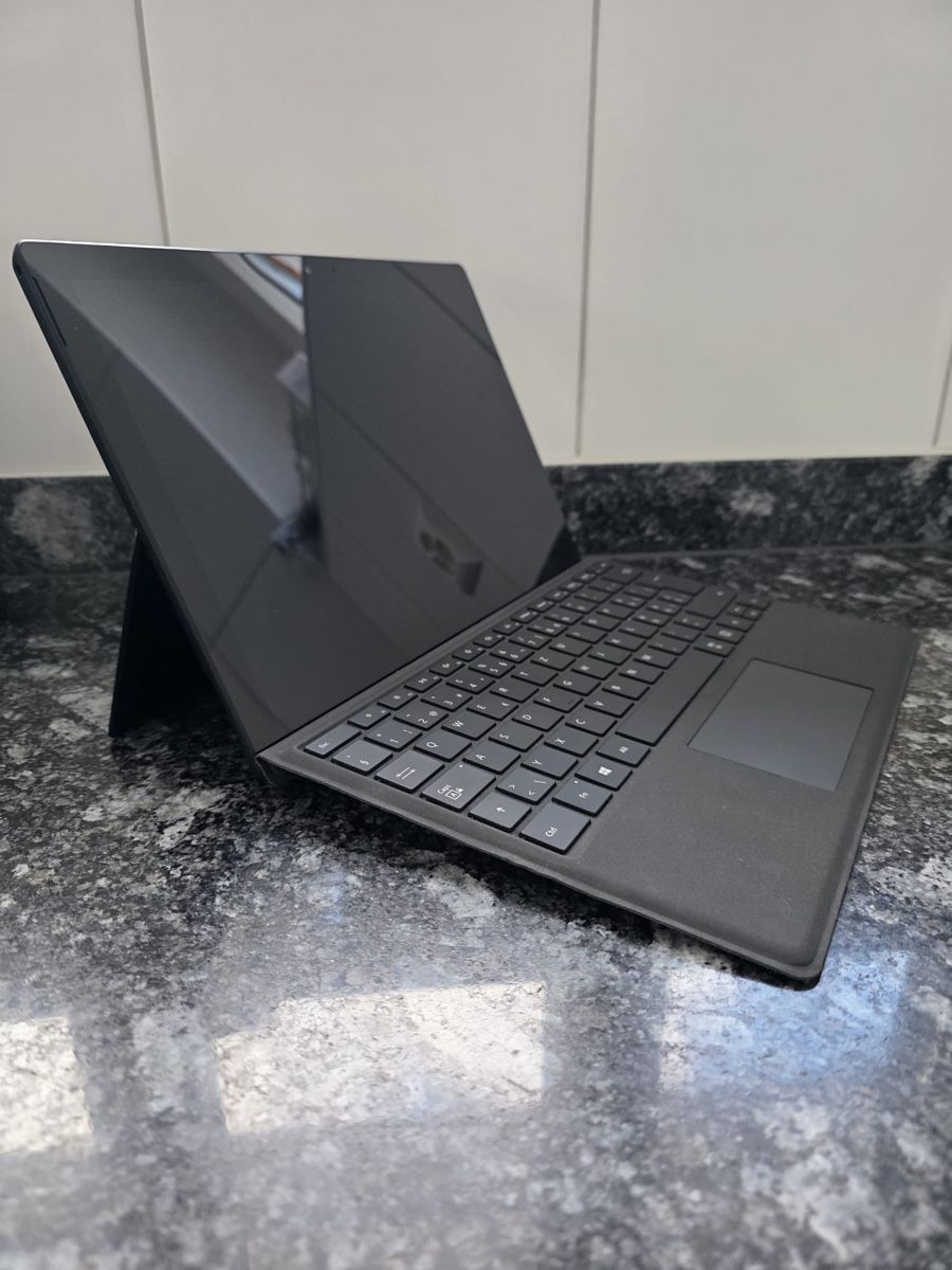 Microsoft Notebook: Microsoft Surface Pro 6 Black Edition Top Zustand – Usato da Ostermundigen venduto da Schneiti76 4