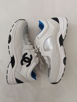 Chanel Turnschuhe Leder Silber Weiss Grösse 37.5