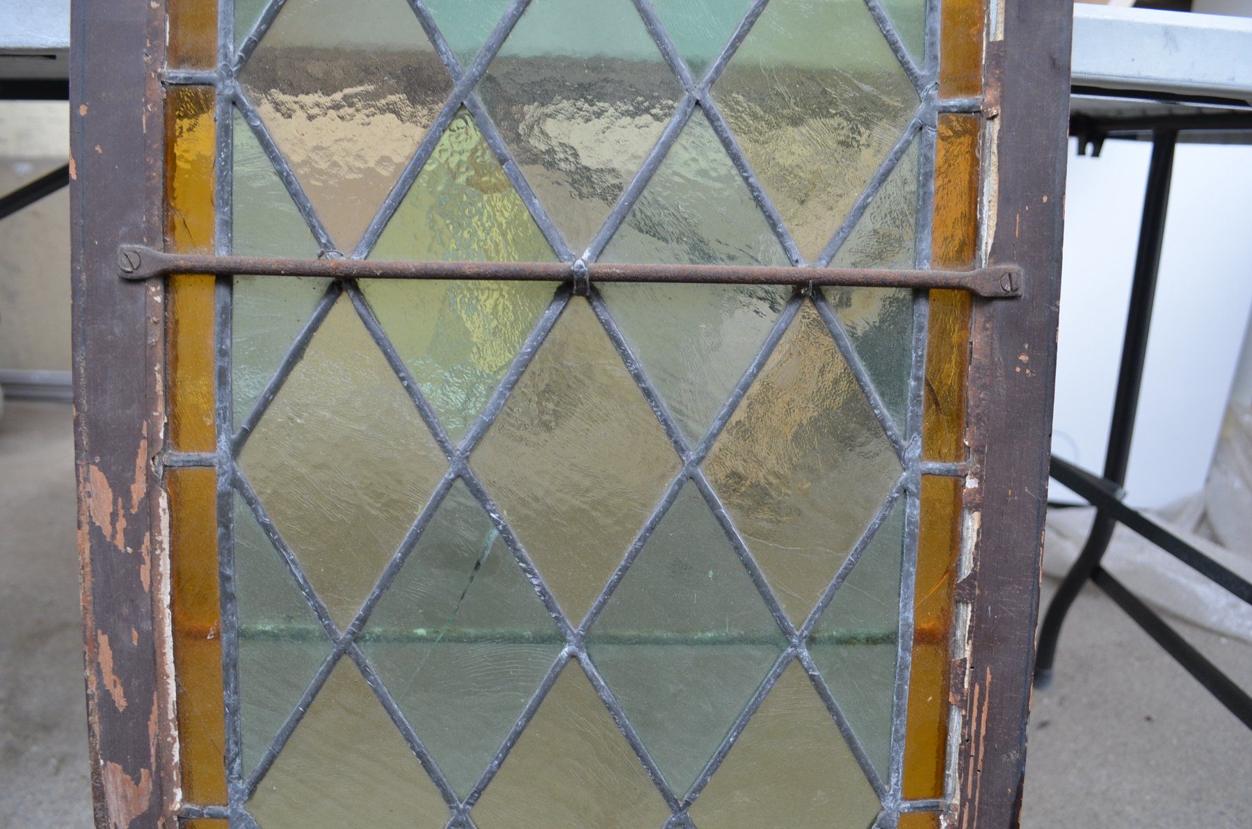 Fenêtres: Antikes Fenster mit farbigem Glas, – D'occasion à Wil SG par Athi 5