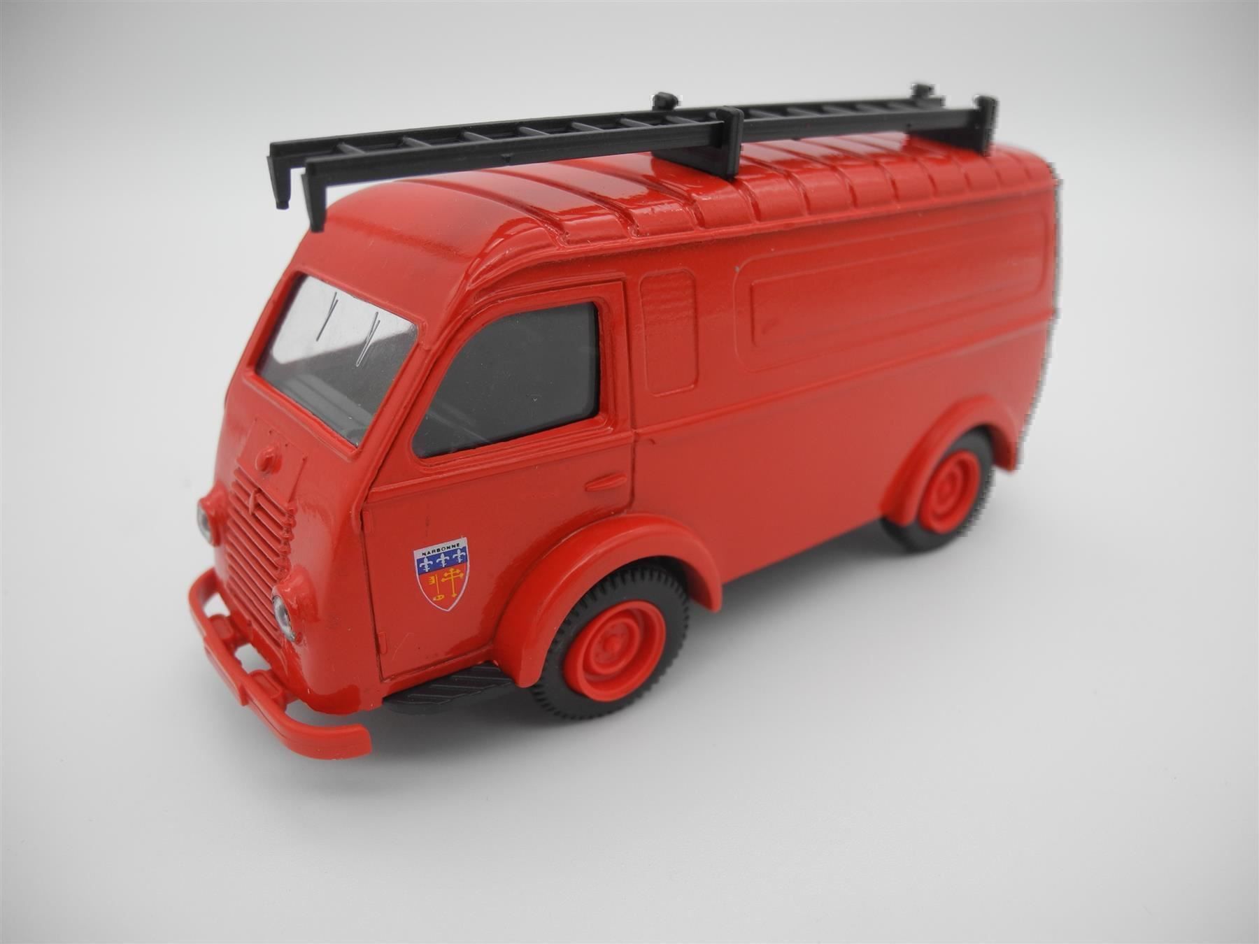 Renault Modellini d'auto: Macadam Renault 1000 KG , Nr. e79 – Nuovo e nell'imballaggio originale da Kottwil venduto da Crazyrolf