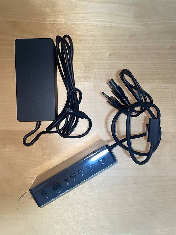 Microsoft Dockingstation: Microsoft Surface Dock – Neu und originalverpackt aus Basel von gal_b99y 4