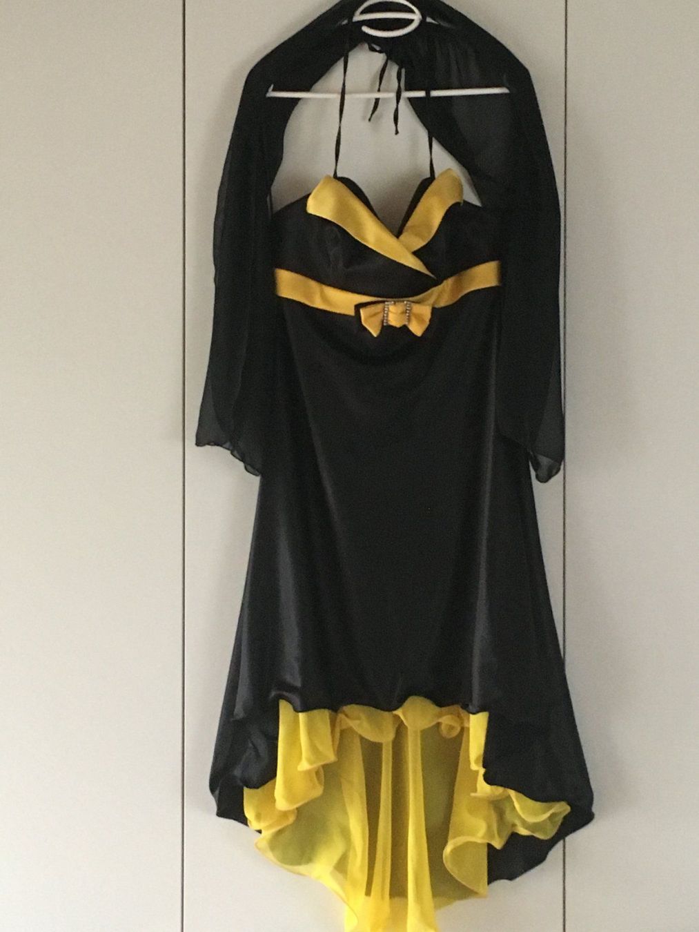 Vestiti: Exklusives Abendkleid – Nuovo (secondo la descrizione) da Volketswil venduto da schnapp01