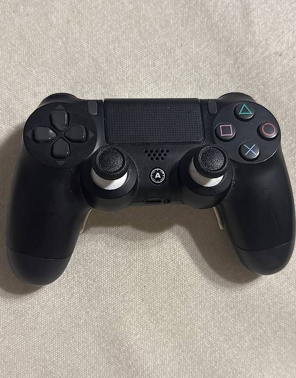 Aimcontrollers Controller: Modifizierter Playstation4 Aimcontroller Controller – Usato da Schlieren venduto da Shayn_L