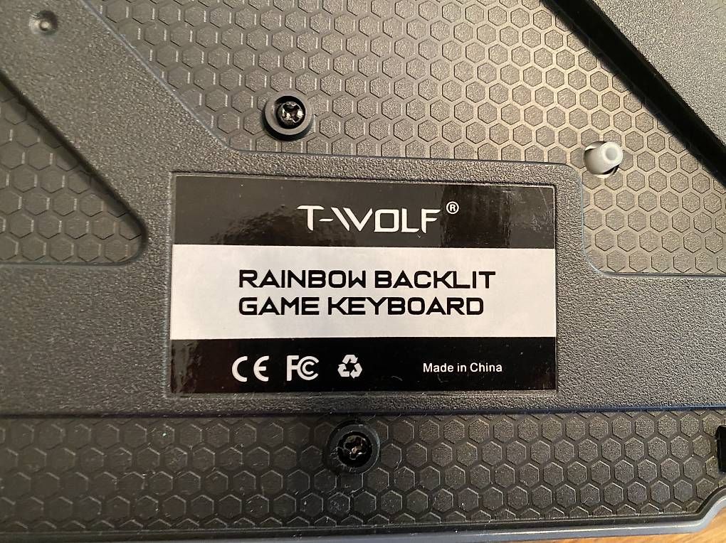 Tastiere: T-WOLF Gaming Combo (Keyboard/Maus/Headphone) – Usato da Ittigen venduto da mar_9fd6 2