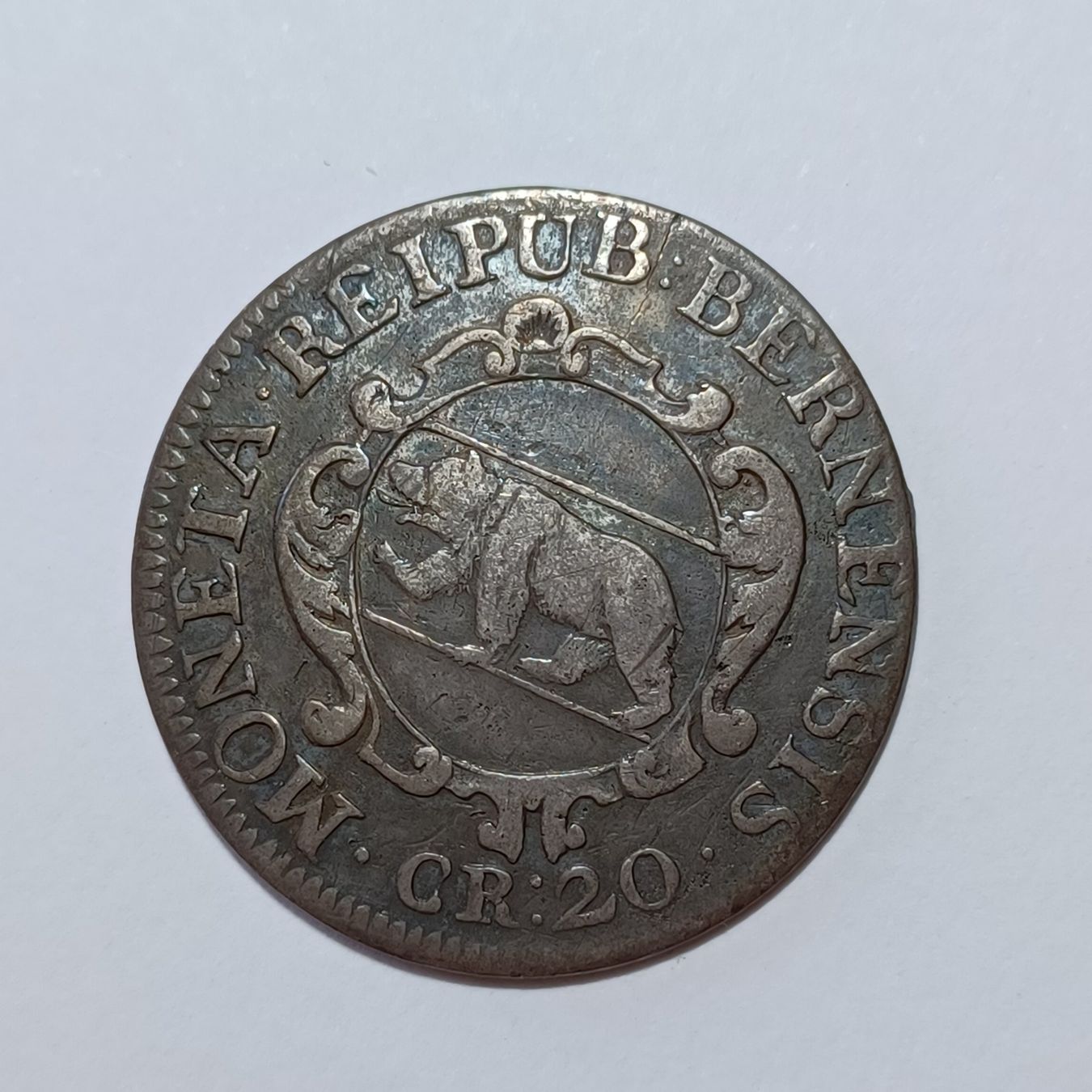 Tutti le monete: 20 Kreuzer 1717 Bern HMZ 2-221b s-ss – Usato da Pfäffikon ZH venduto da Schweizer_Muenzen 1