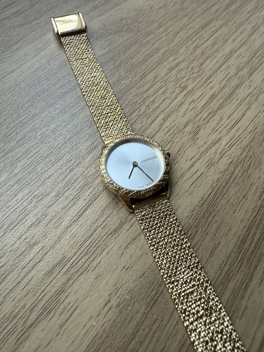 Calvin Klein Orologi: Calvin Klein Uhr Gold – Usato da Berikon venduto da chuchu