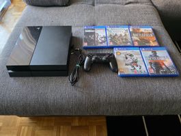 Console Sony PlayStation 4 avec 5 jeux en bon état