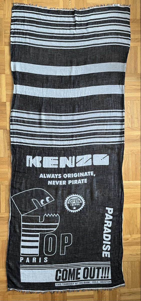 Kenzo Foulard & Sciarpe: Châle KENZO – Usato da Lausanne venduto da micou47