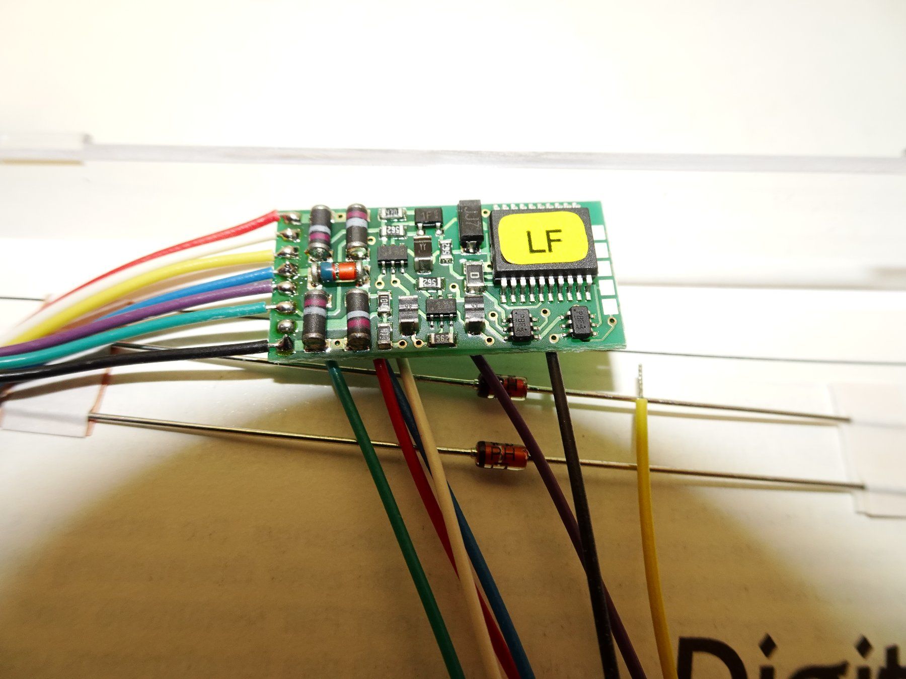 Lenz Modelleisenbahnen: Lenz Decoder Digital LF100XF Art. 10104 – Neu (gemäss Beschreibung) aus Luzern von  2
