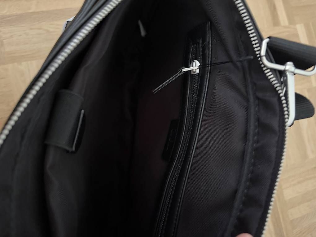 Taschen: Laptoptasche – Neu und originalverpackt aus Basel von alu_l9s8 3