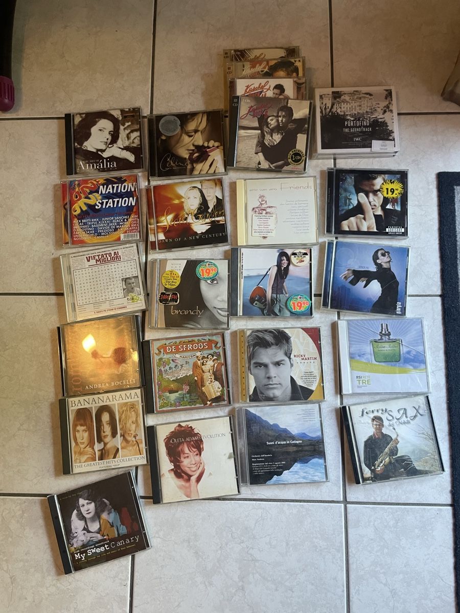 CDs: LOTTO CD’s – D'occasion à Mezzovico par esa_d9tc
