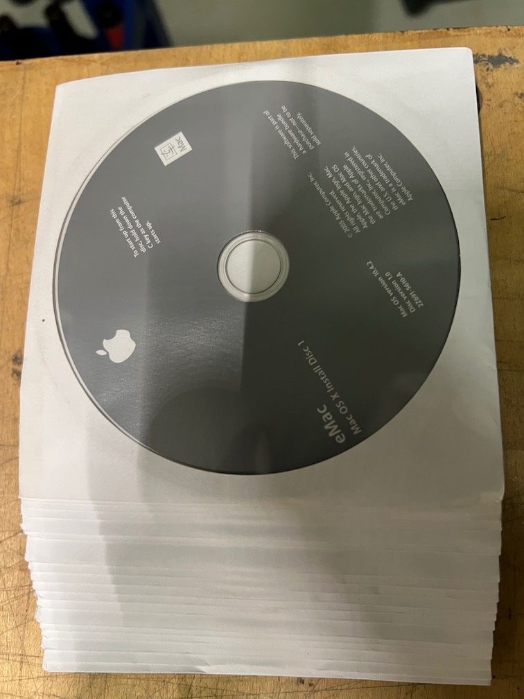 Apple PC: eMac Model A1002 1.25 GHz Power PC G4 768 MB RAM – Usato da Steckborn venduto da rboelsterli 5