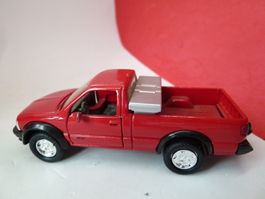 Chevrolet PickUp S-10  ZRZ   - eher einfaches Modell - rot