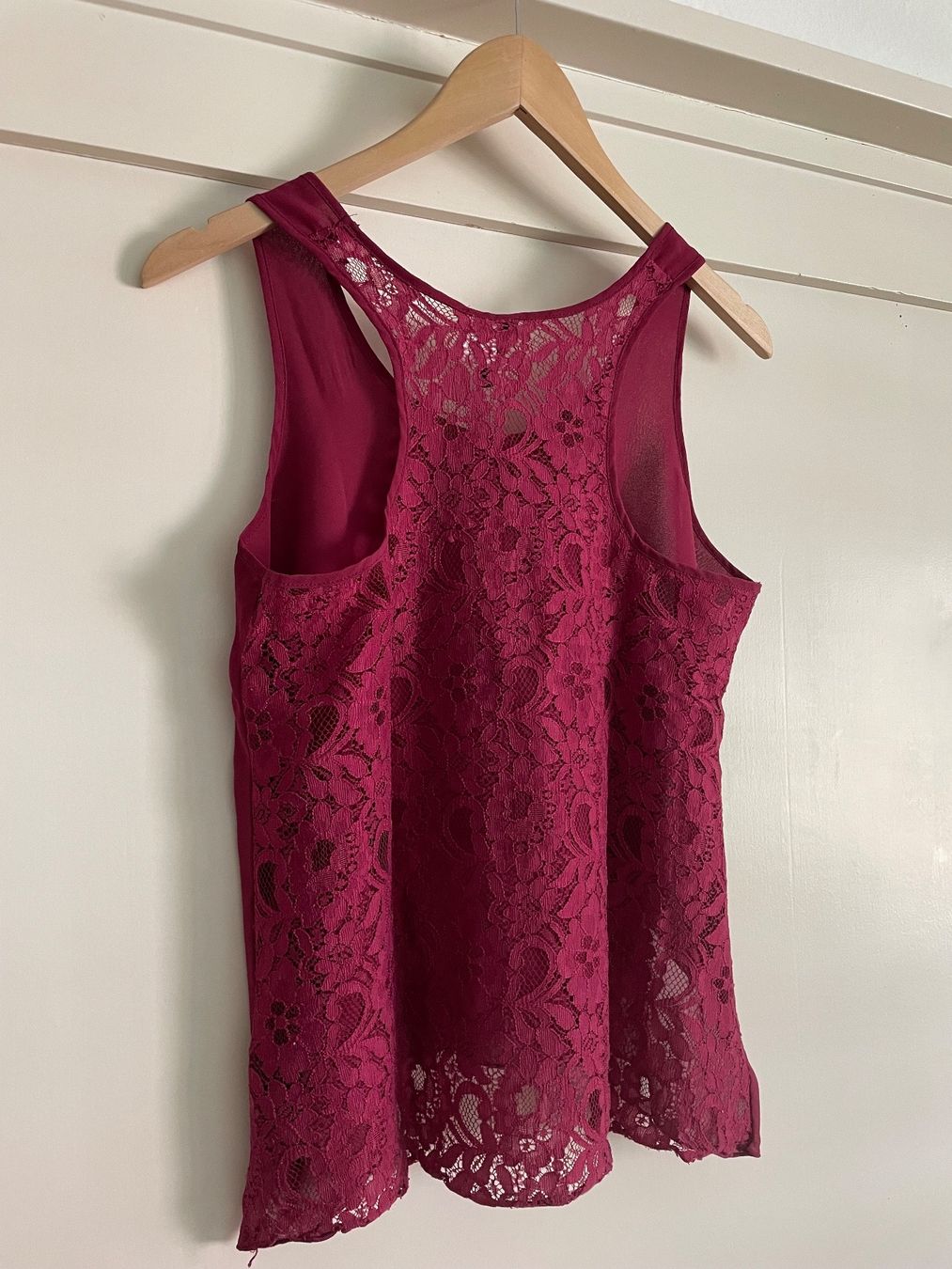H&M Top: Bordeauxrotes Top Bluse mit Spitze Grösse 34-36 – Usato da Winterthur venduto da secondhand_love 1