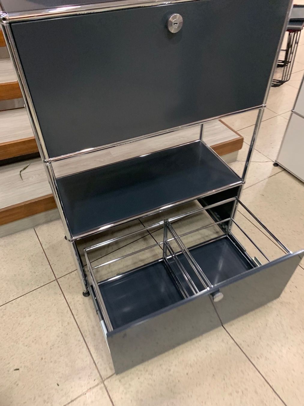 USM Cassettiere: Usm Highboard Lieferung gratis – Usato da Thun venduto da Thuno6 3